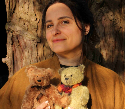Teddy-Doktorin kümmert sich um Kuscheltier-Notfälle